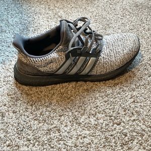 Selling adidas ultra boost size M 10!
